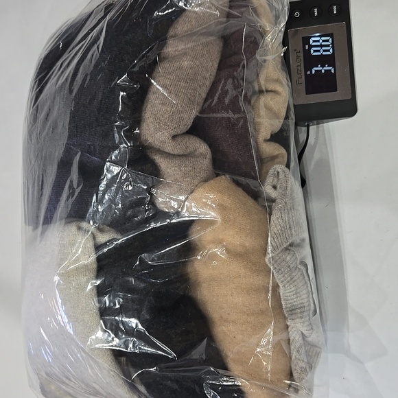 100% Cashmere Sweater Lot Pastel Pinks Crafting Cutter Upcycle Recycle Repurpose - Picture 14 of 15